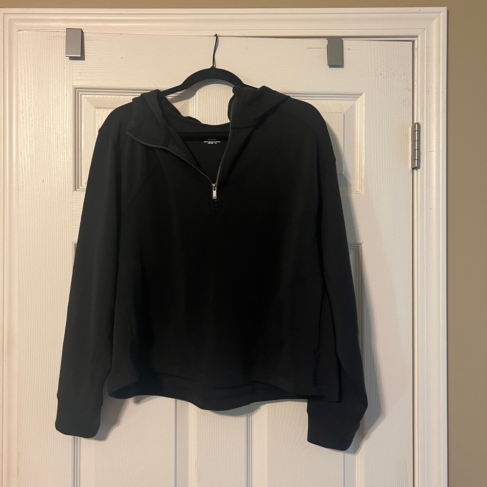 Avía Black Women's dri fit hoodie pullover size XL. Like new. EUC
